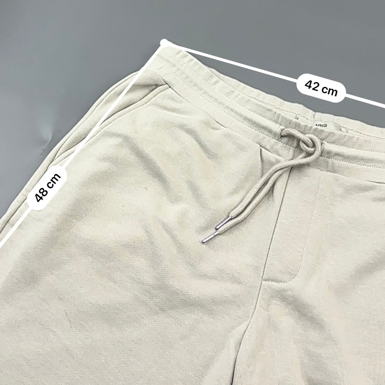 Beige Mango Shorts - Men XL - New - Revaleur