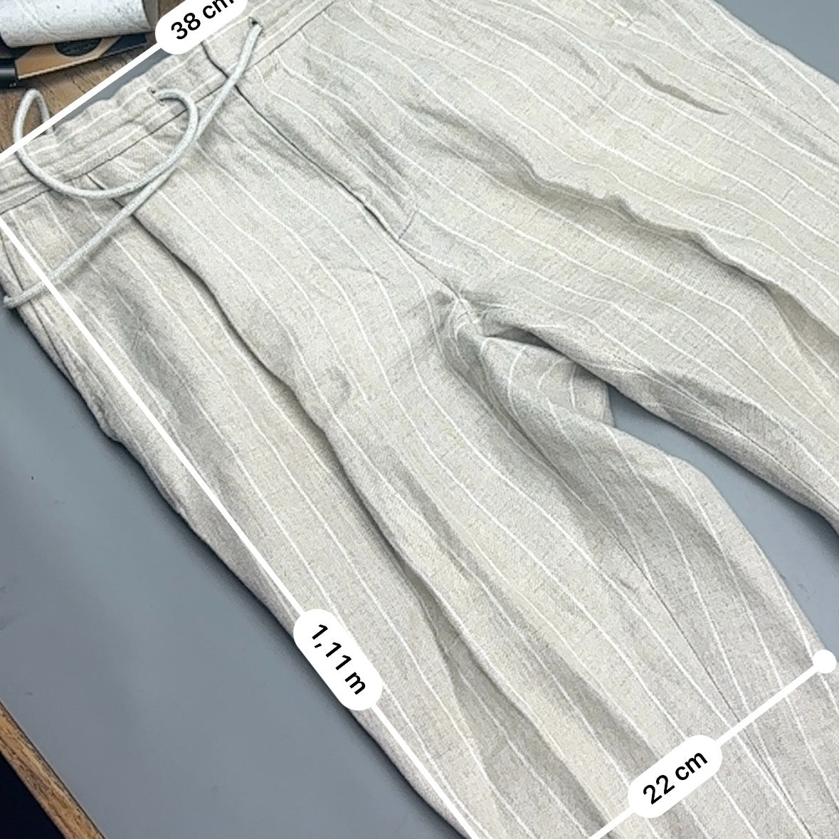 Beige Suitsupply Trousers - Men W34 - Very Good - Revaleur