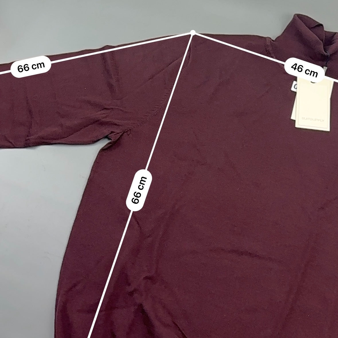 Burgundy Suitsupply Turtleneck - XXL - New With Tags - Revaleur