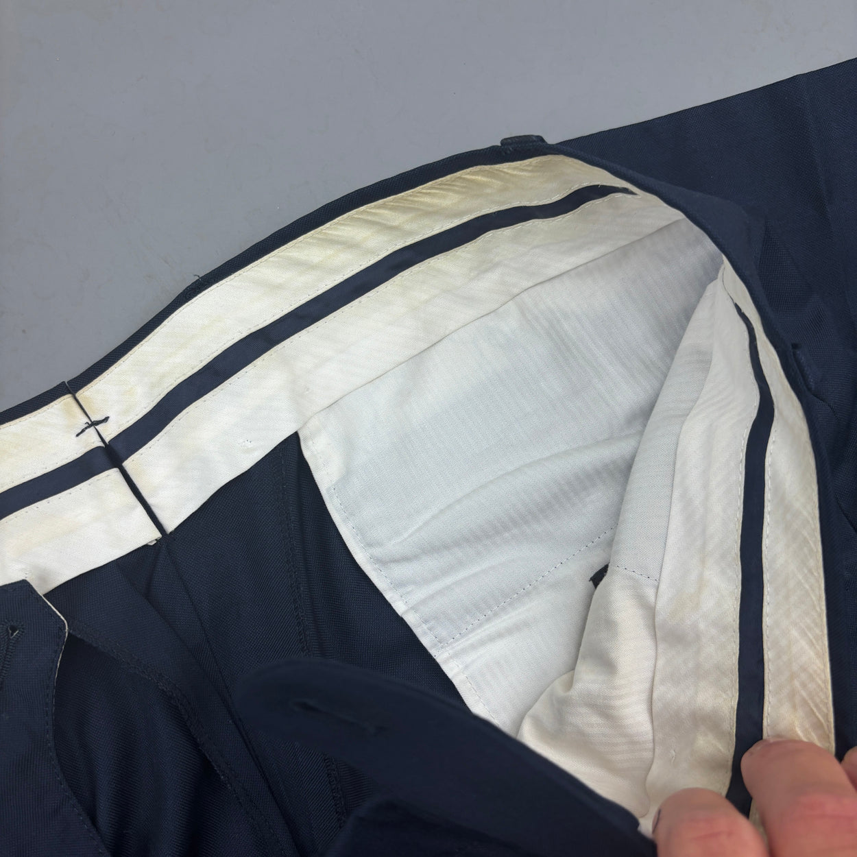 Navy Suitsupply Trousers - Men W40 - Very Good