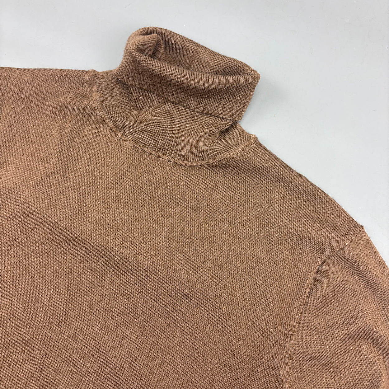 Brown Suitsupply Turtleneck - Men L - New
