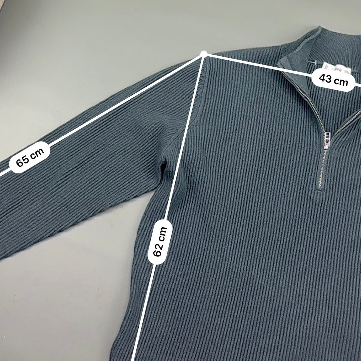 Grey Mango Half Zip - Men M - Very Good