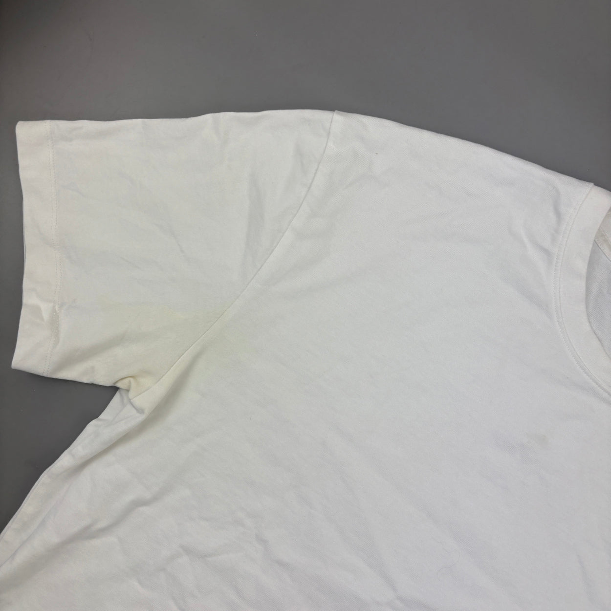 White Zara T-shirt - Men XL - Very Good