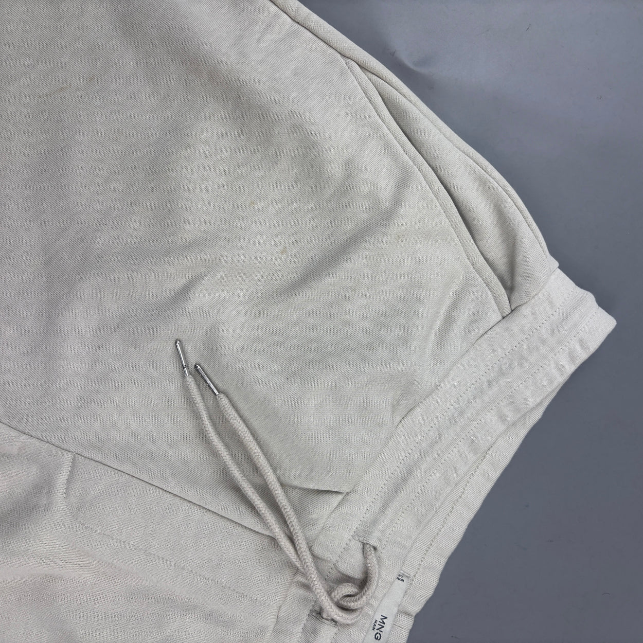 Beige Mango Shorts - Men XL - New - Revaleur