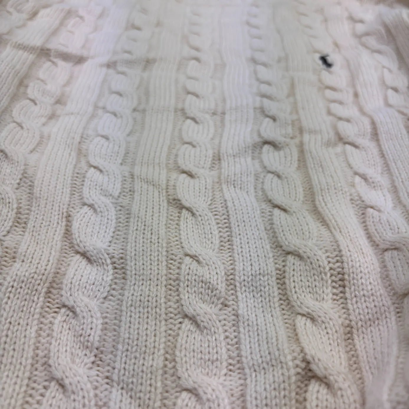 Beige Ralph Lauren Cable Knit Sweater - L - Excellent Condition - Revaleur