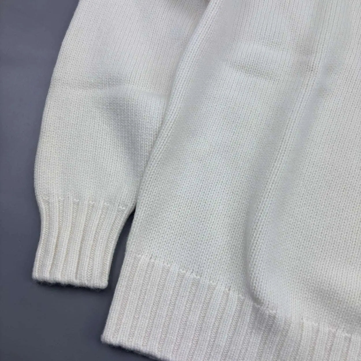 Beige Suitsupply Knitted Sweater - XL - New With Tags - Revaleur