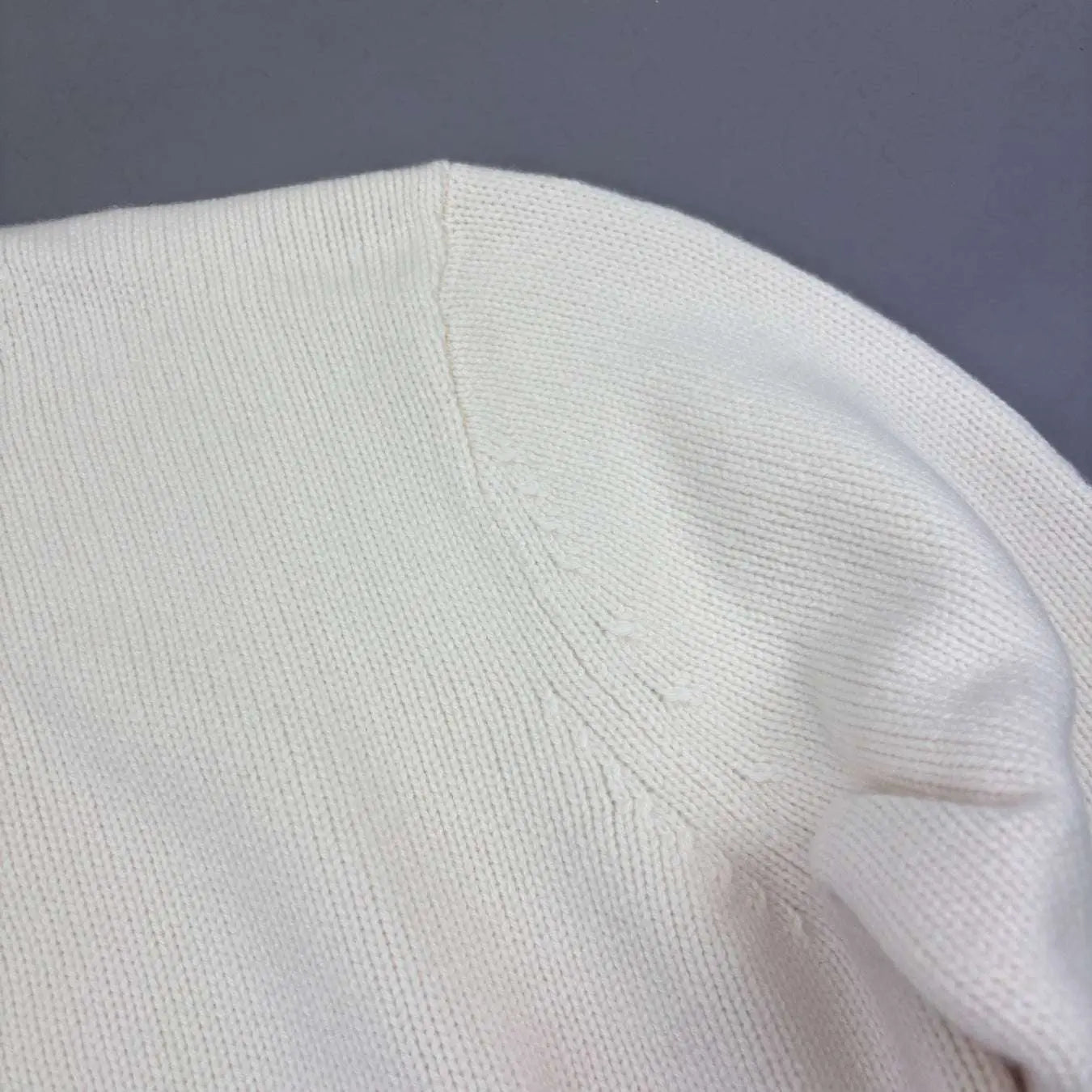 Beige Suitsupply Knitted Sweater - XL - New With Tags - Revaleur