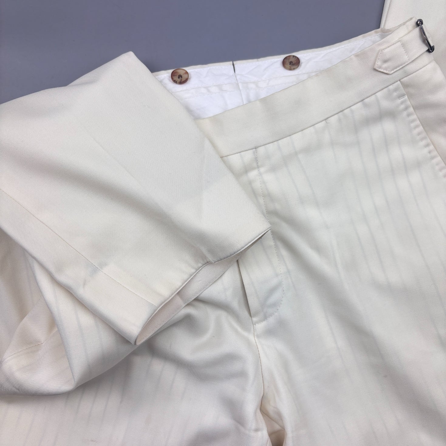 Beige Suitsupply Trousers - Men W28 - Very Good - Revaleur