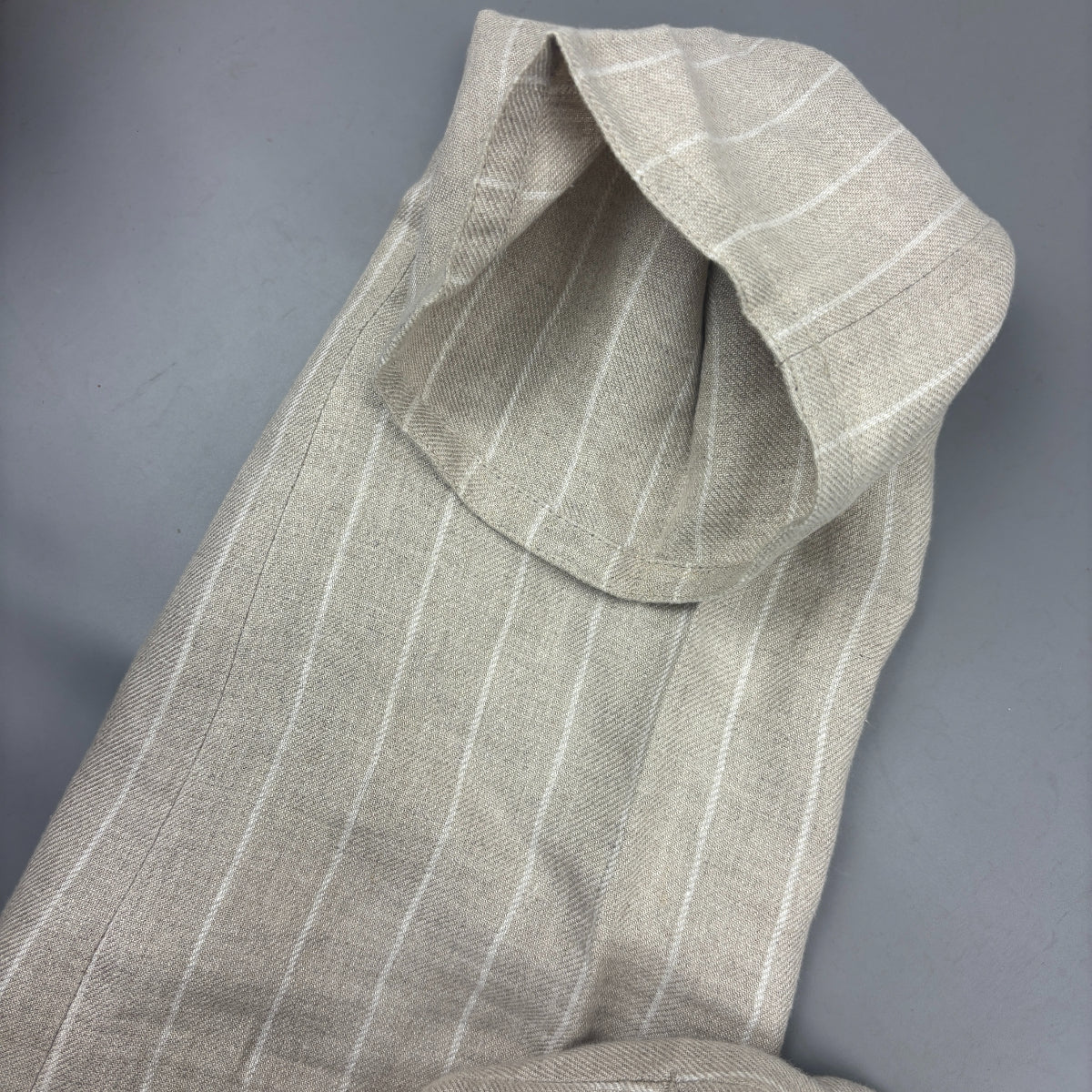 Beige Suitsupply Trousers - Men W34 - Very Good - Revaleur