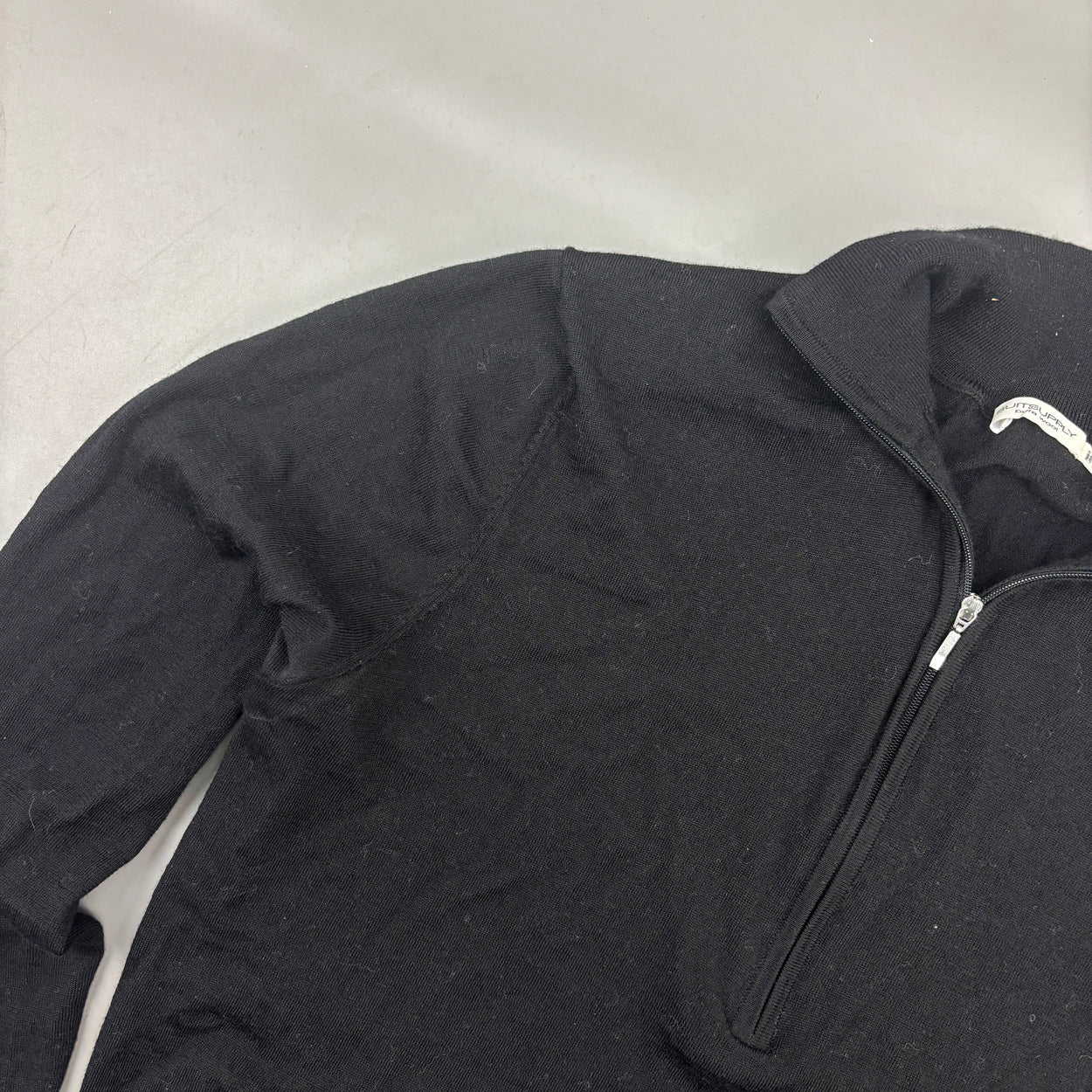 Black Suitsupply Half Zip - Men M - Very Good - Revaleur