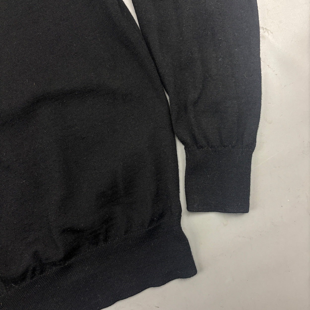 Black Suitsupply Jumper - Men M - Very Good - Revaleur