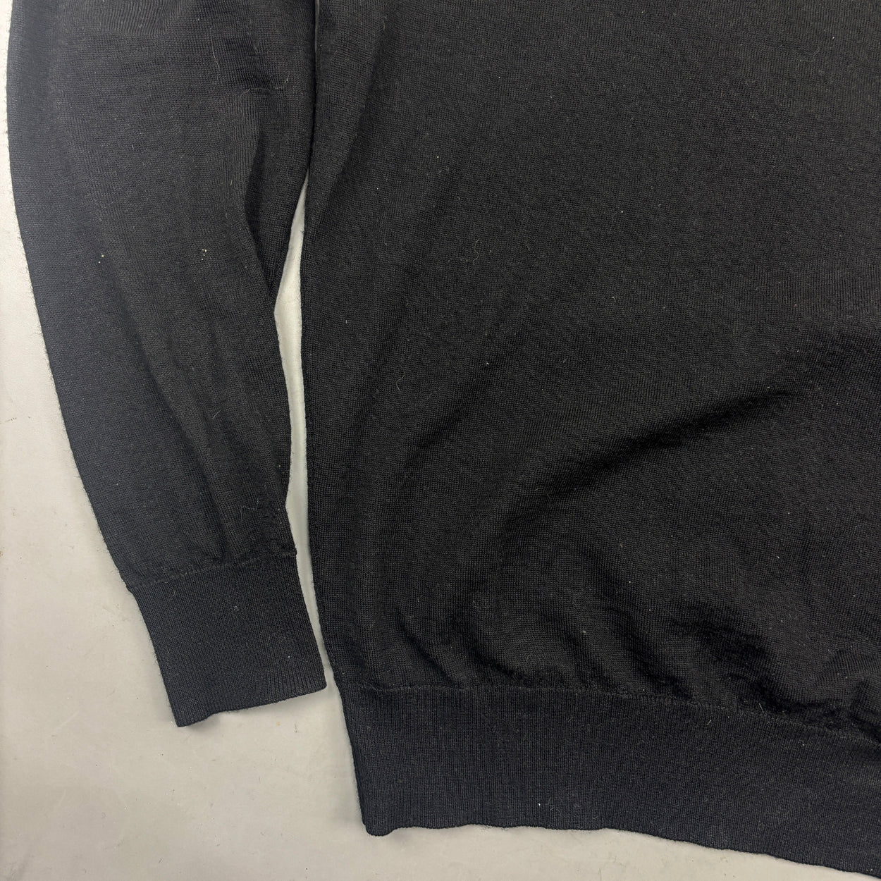 Black Suitsupply Jumper - Men M - Very Good - Revaleur