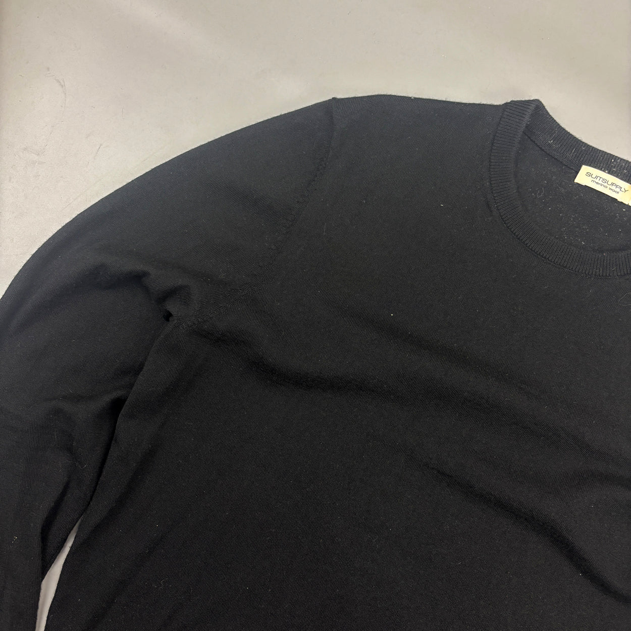 Black Suitsupply Jumper - Men M - Very Good - Revaleur