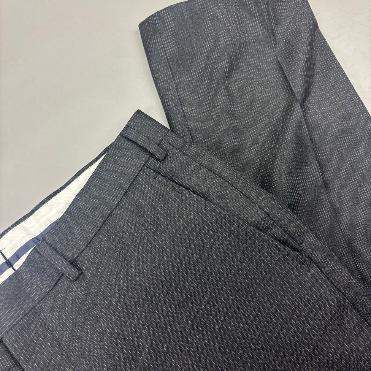 Black/Grey Suitsupply Suit - Men Blazer 46 - Very Good - Revaleur