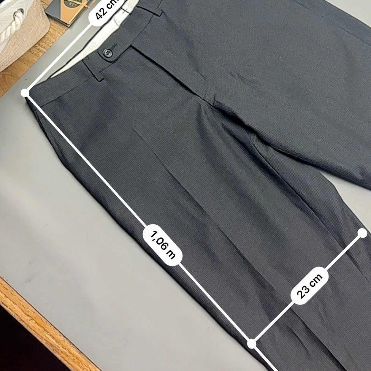 Black/Grey Suitsupply Suit - Men Blazer 46 - Very Good - Revaleur