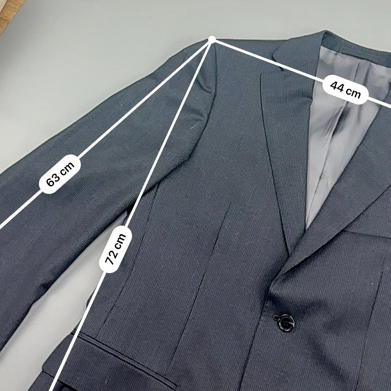 Black/Grey Suitsupply Suit - Men Blazer 46 - Very Good - Revaleur