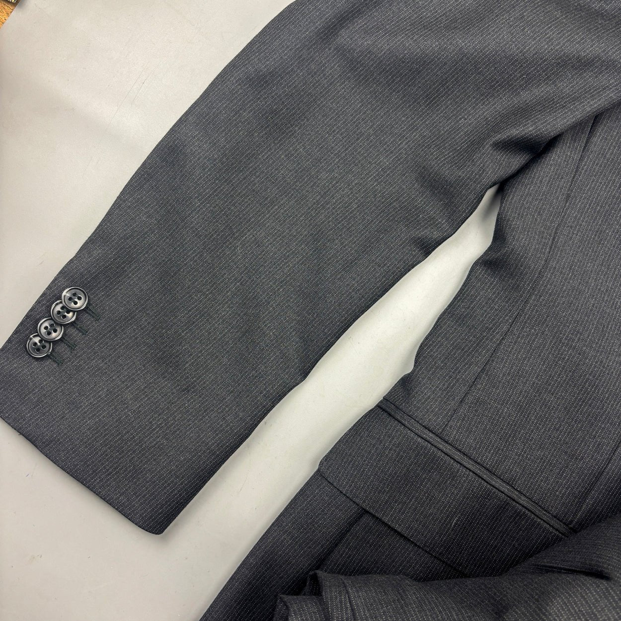 Black/Grey Suitsupply Suit - Men Blazer 46 - Very Good - Revaleur