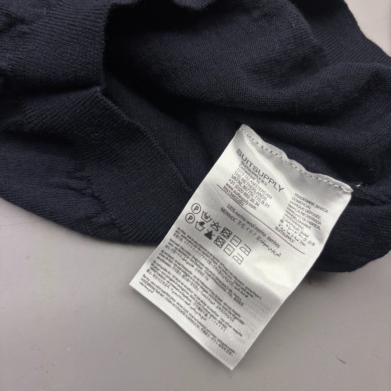 Blue Suitsupply Jumper - Men M - Very Good - Revaleur