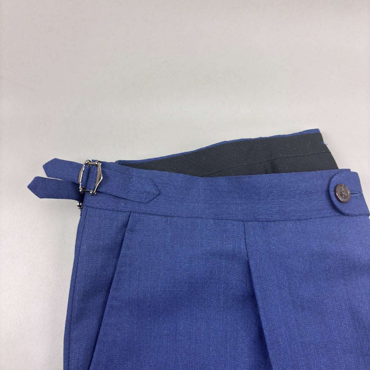 Blue Suitsupply Trousers - Men W38 - Very Good - Revaleur