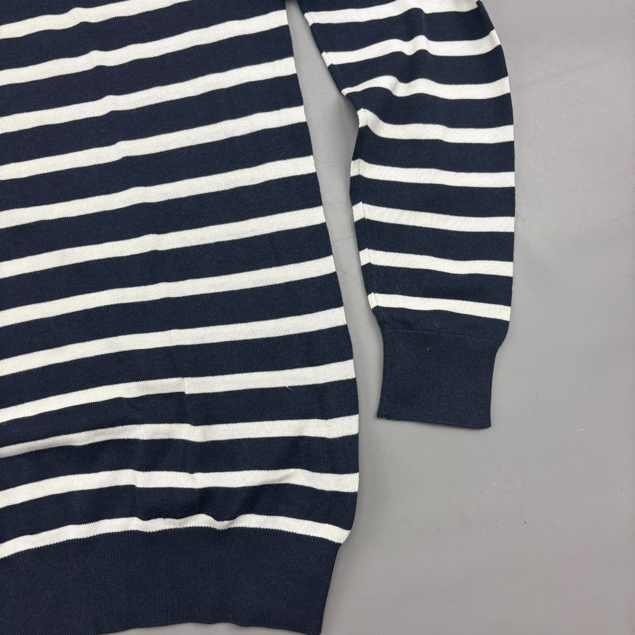 Blue/White Suitsupply Jumper - Men XS - Very Good - Revaleur