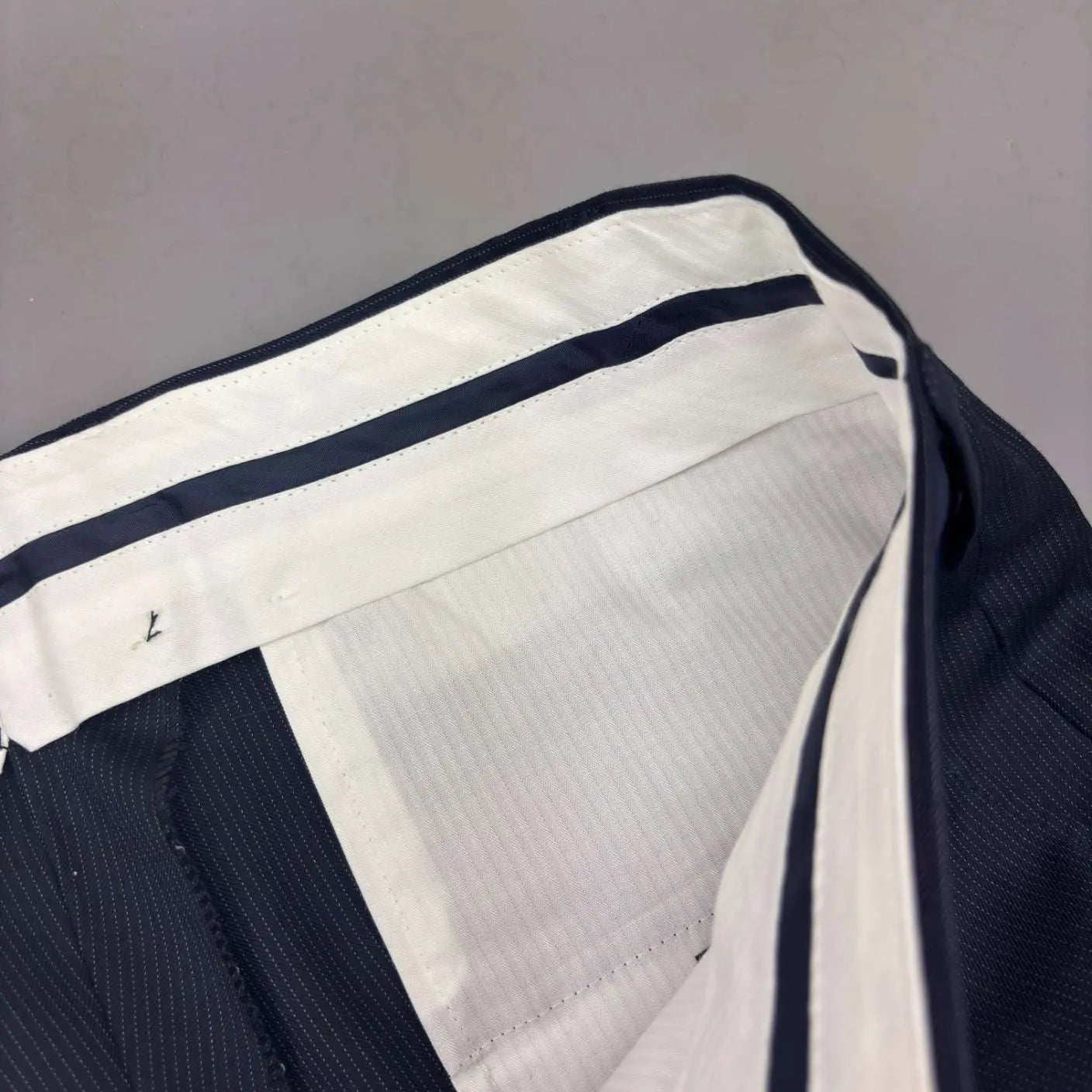 Blue/White Suitsupply Trousers - W38 - New - Revaleur