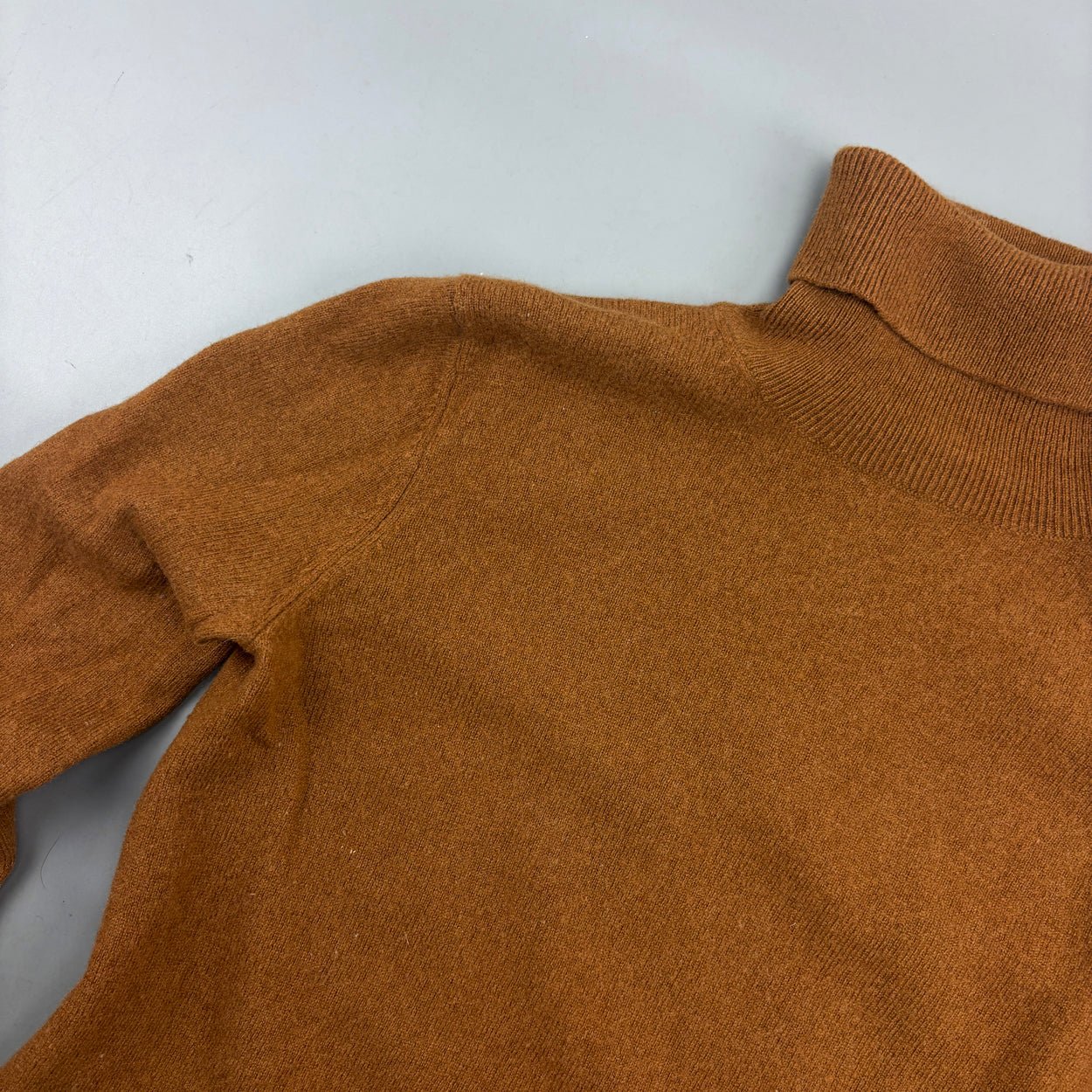 Brown Massimo Dutti Turtleneck - Women XXS - Very Good - Revaleur