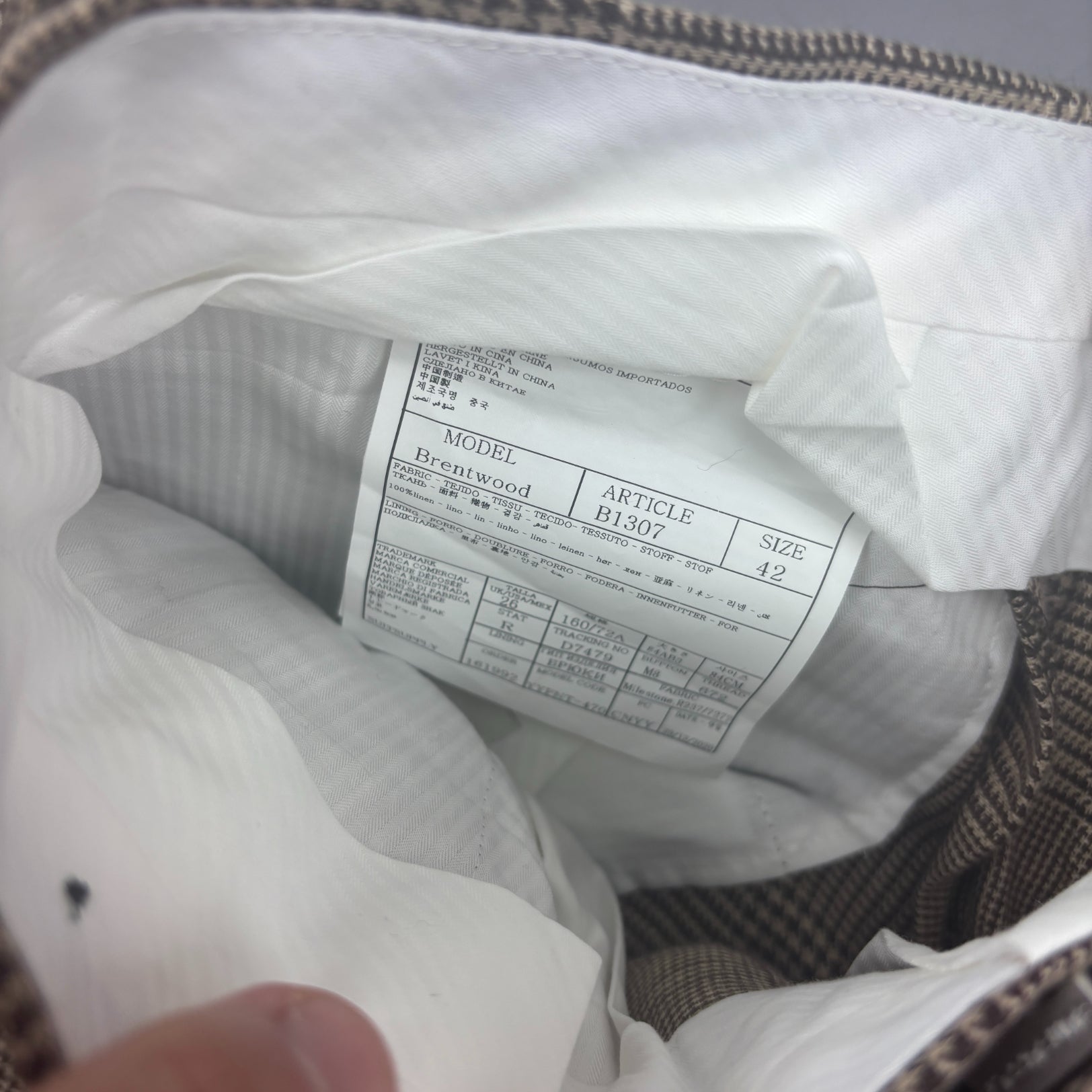 Brown Suitsupply Trousers - Men W26 - New With Tags - Revaleur