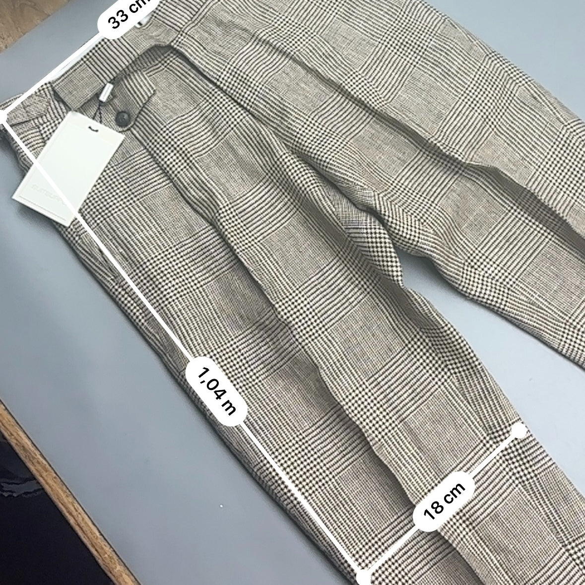 Brown Suitsupply Trousers - Men W26 - New With Tags - Revaleur