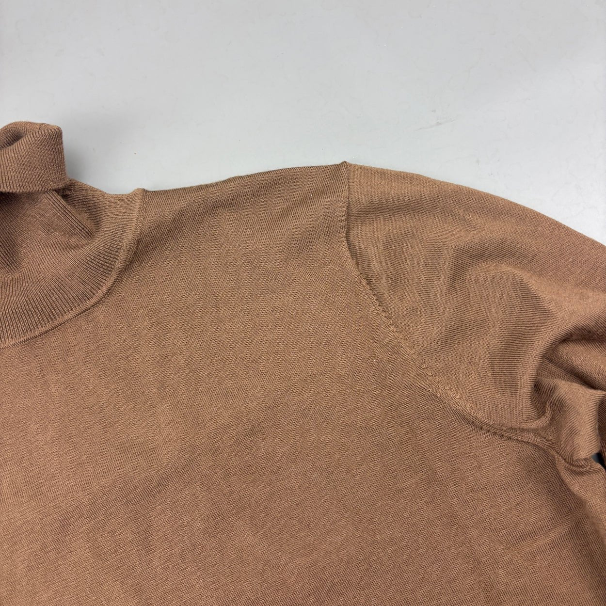 Brown Suitsupply Turtleneck - Men L - New - Revaleur