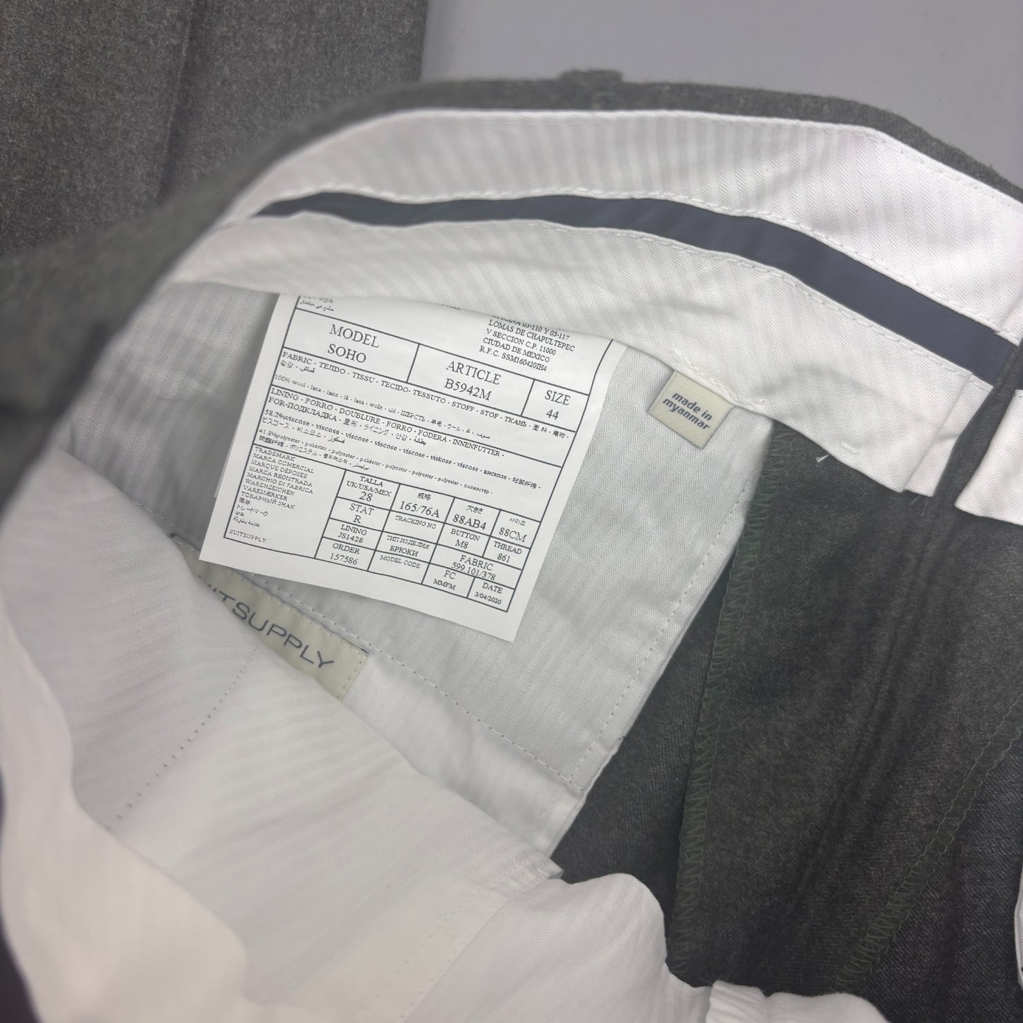 Dark Green Suitsupply Trousers - Men W28 - New With Tags - Revaleur