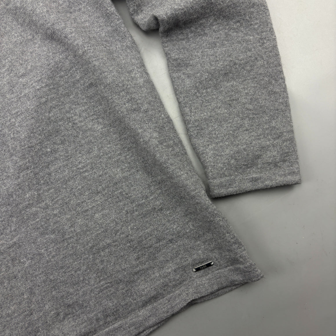 Grey Hugo Boss Turtleneck - Men S - Very Good - Revaleur