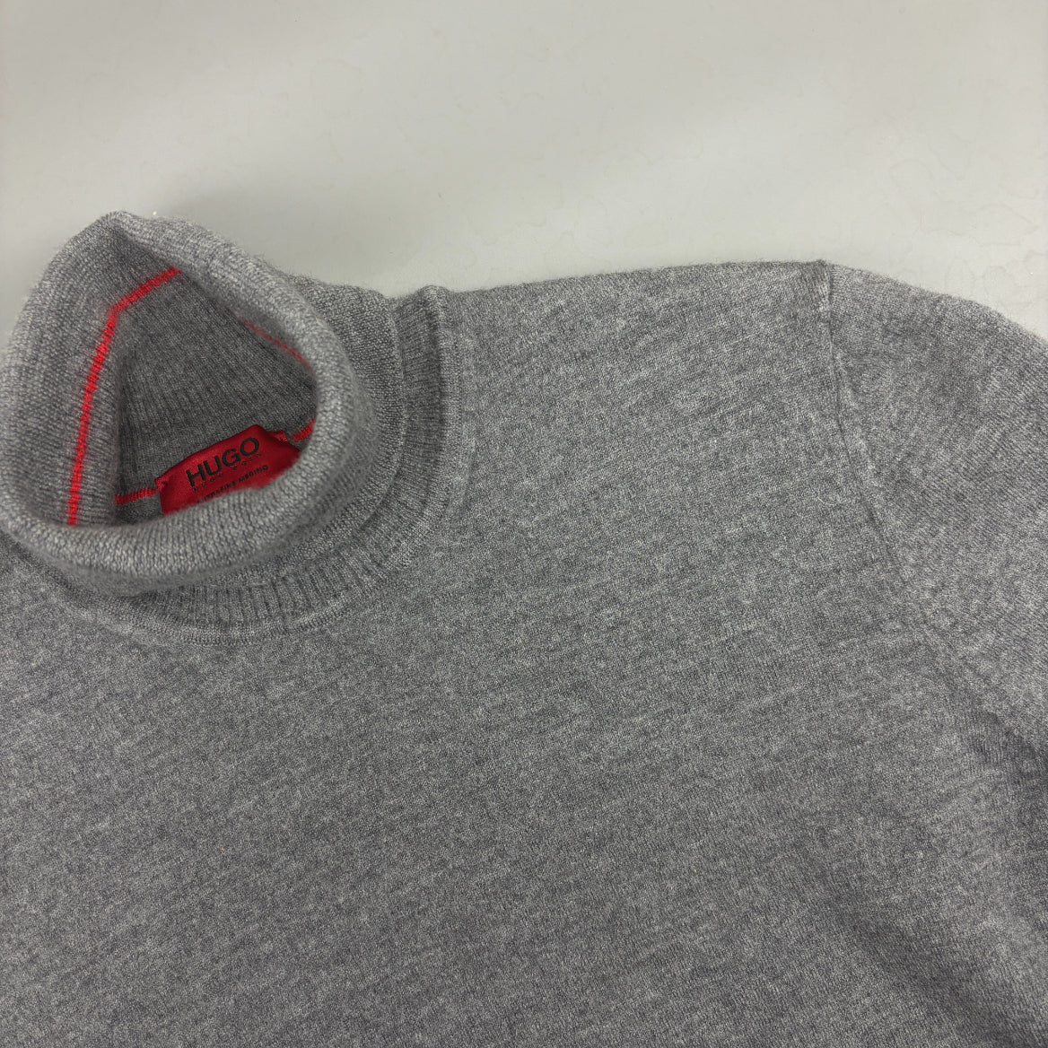 Grey Hugo Boss Turtleneck - Men S - Very Good - Revaleur