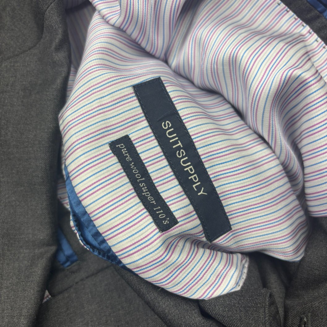 Grey Suitsupply Blazer - Men XL - Very Good - Revaleur