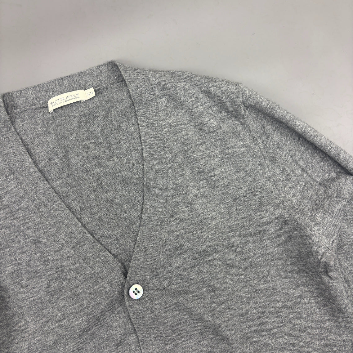 Grey Suitsupply Cardigan - Men XS - Very Good - Revaleur