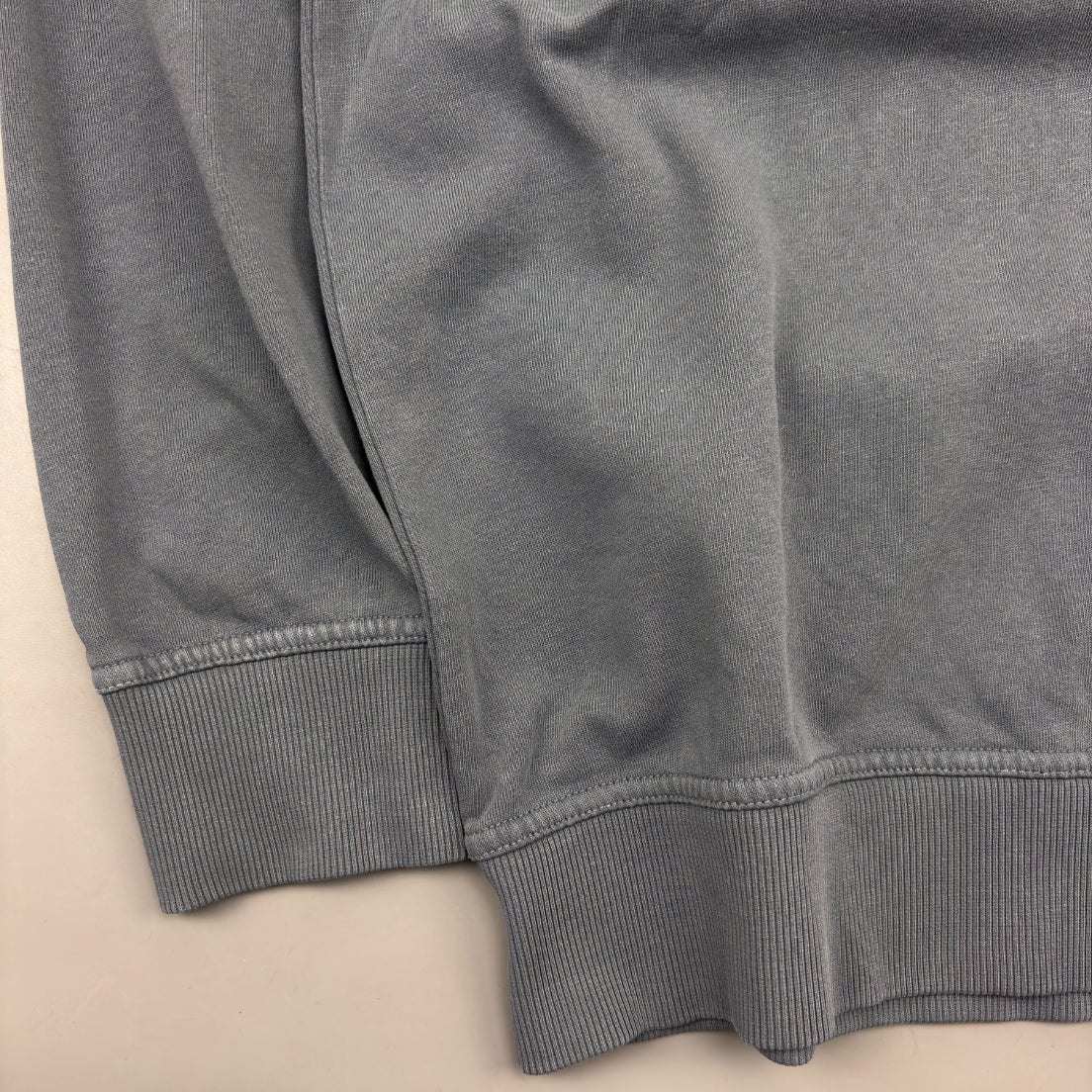 Grey Suitsupply Jumper - Men XL - Very Good - Revaleur