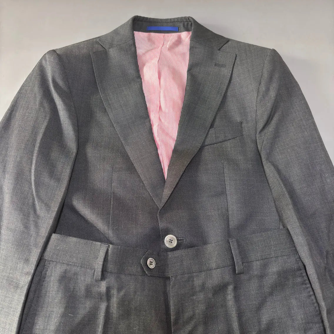 Grey Suitsupply Suit - S - New, Never Worn - Revaleur