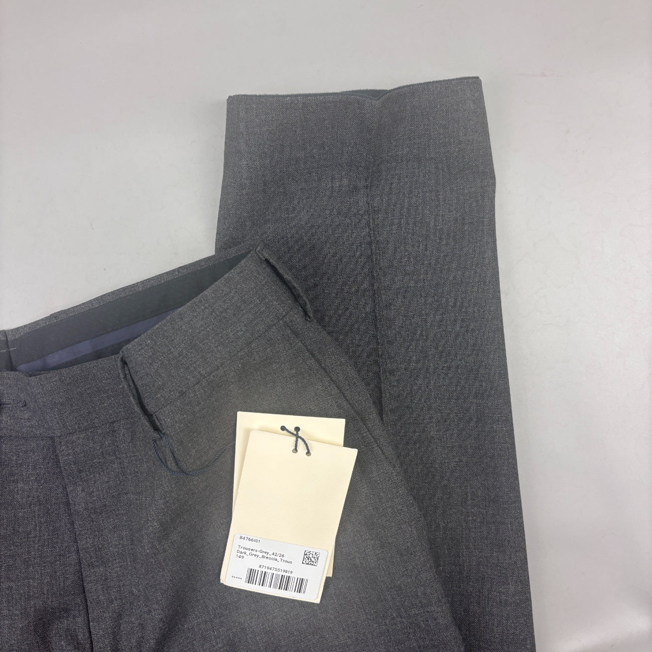 Grey Suitsupply Trousers - Men W26 - New With Tags - Revaleur