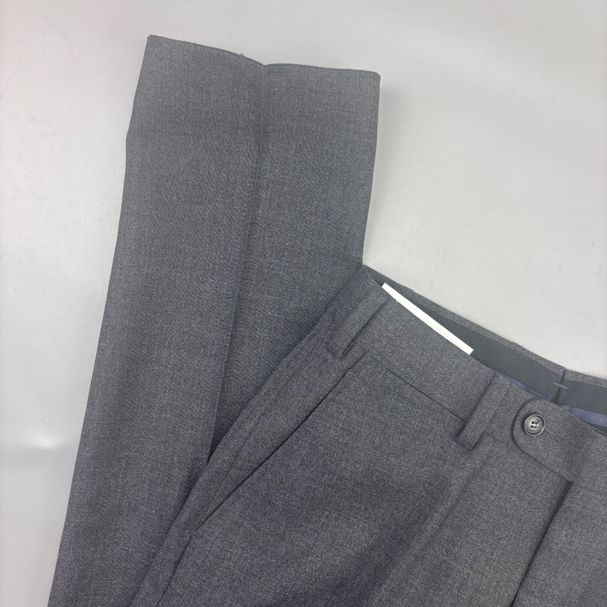 Grey Suitsupply Trousers - Men W26 - New With Tags - Revaleur