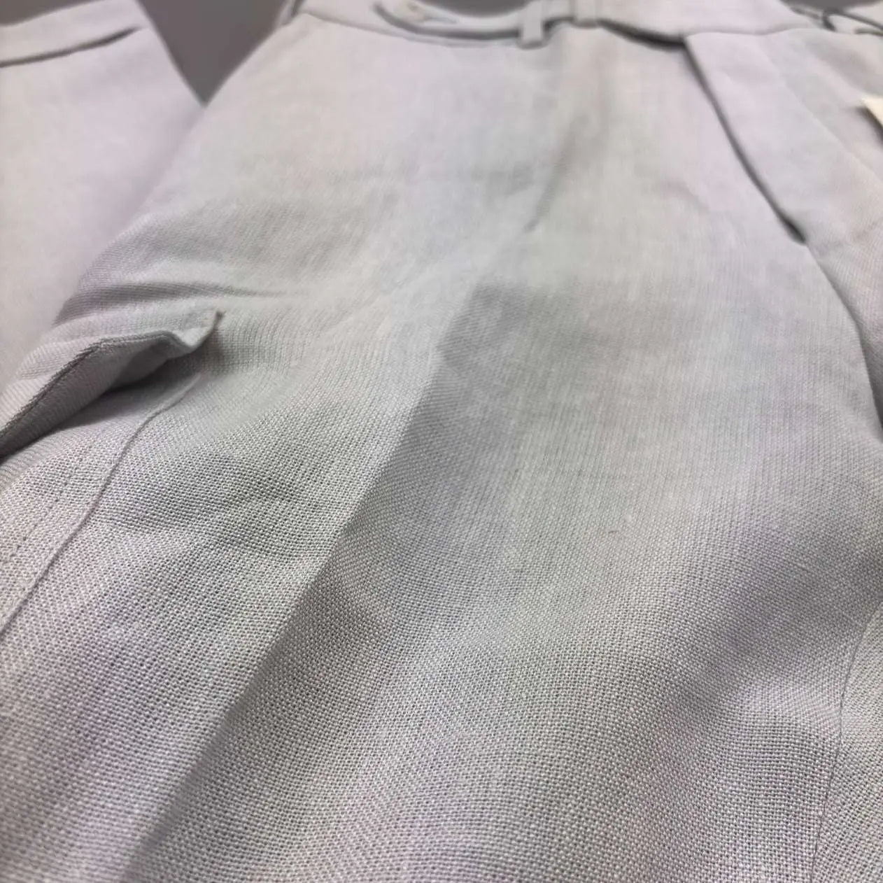 Grey Suitsupply Trousers - Men W30 - New With Tags - Revaleur