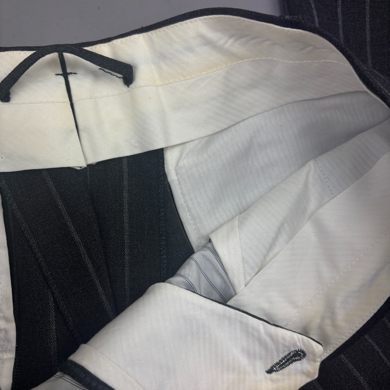 Grey Suitsupply Trousers - Men W32 - New - Revaleur