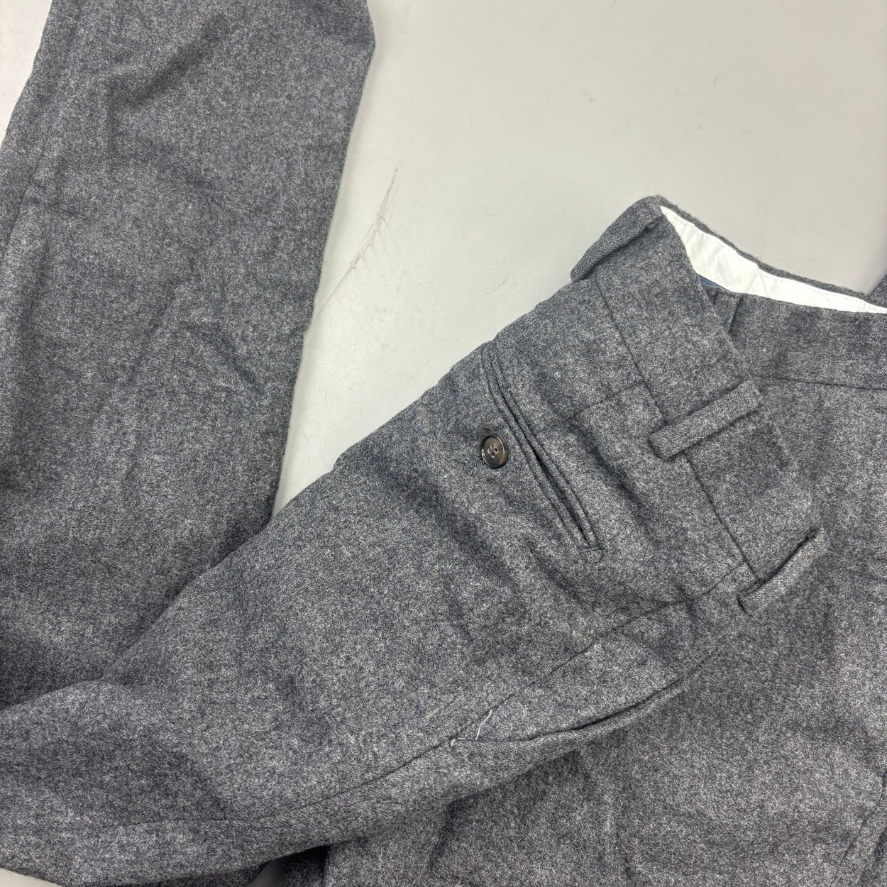 Grey Suitsupply Trousers - Men W34 - Very Good - Revaleur
