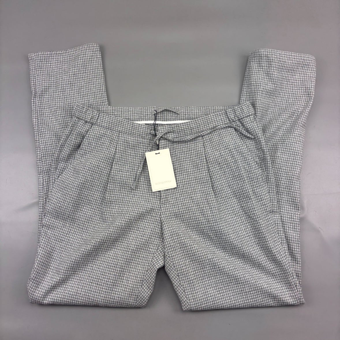 Grey Suitsupply Trousers - Men W36 - New With Tags - Revaleur
