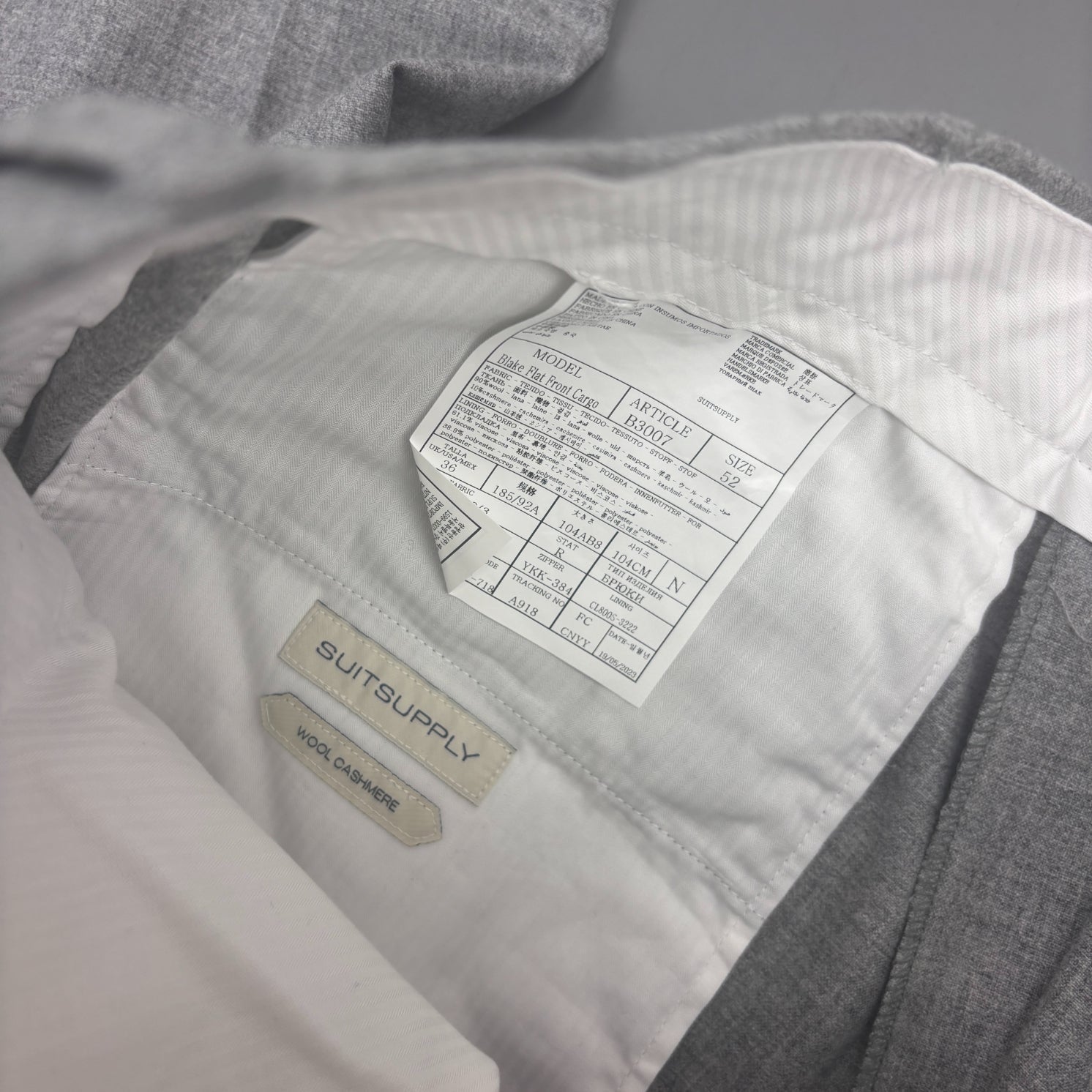 Grey Suitsupply Trousers - Men W36 - New With Tags - Revaleur