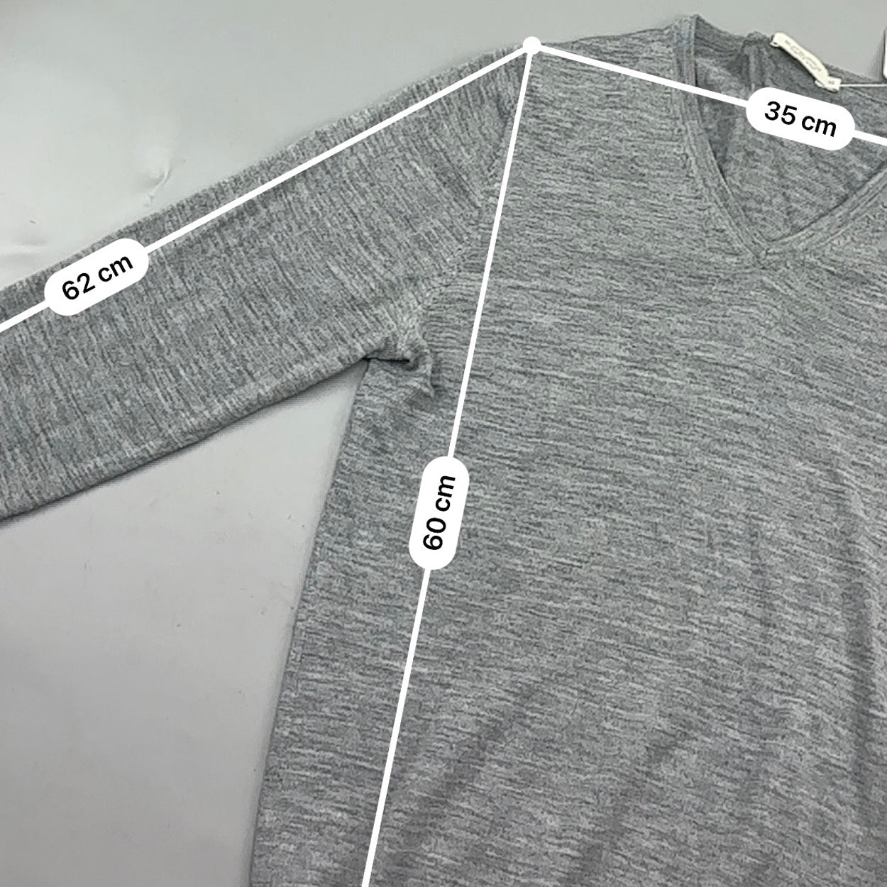 Grey Suitsupply V - neck Sweater - Men S - Very Good - Revaleur