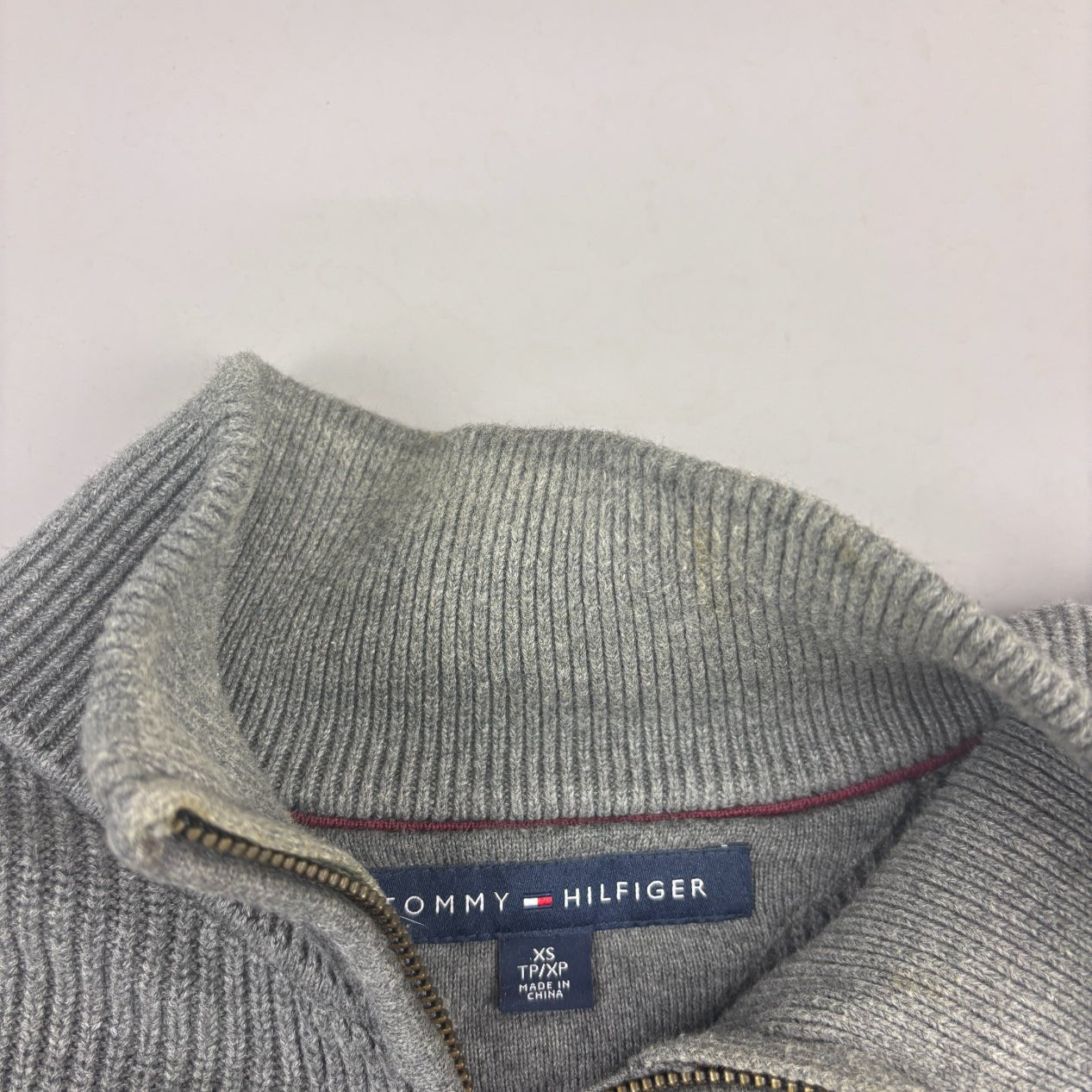 Grey Tommy Hilfiger Zip Vest - Men XS - Very Good - Revaleur