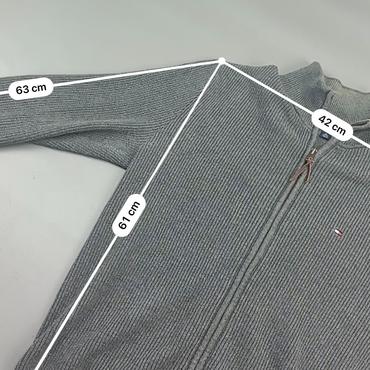 Grey Tommy Hilfiger Zip Vest - Men XS - Very Good - Revaleur