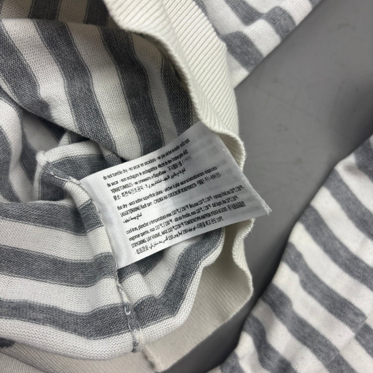 Grey/White Suitsupply Jumper - Men M - New - Revaleur