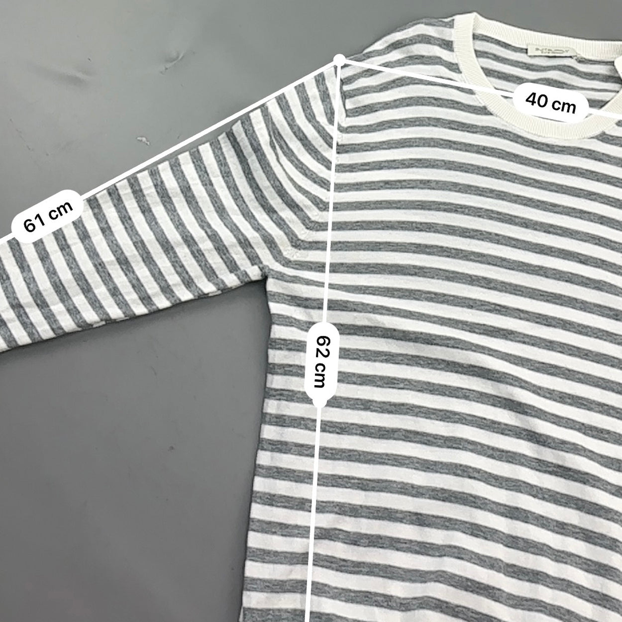 Grey/White Suitsupply Jumper - Men M - New - Revaleur