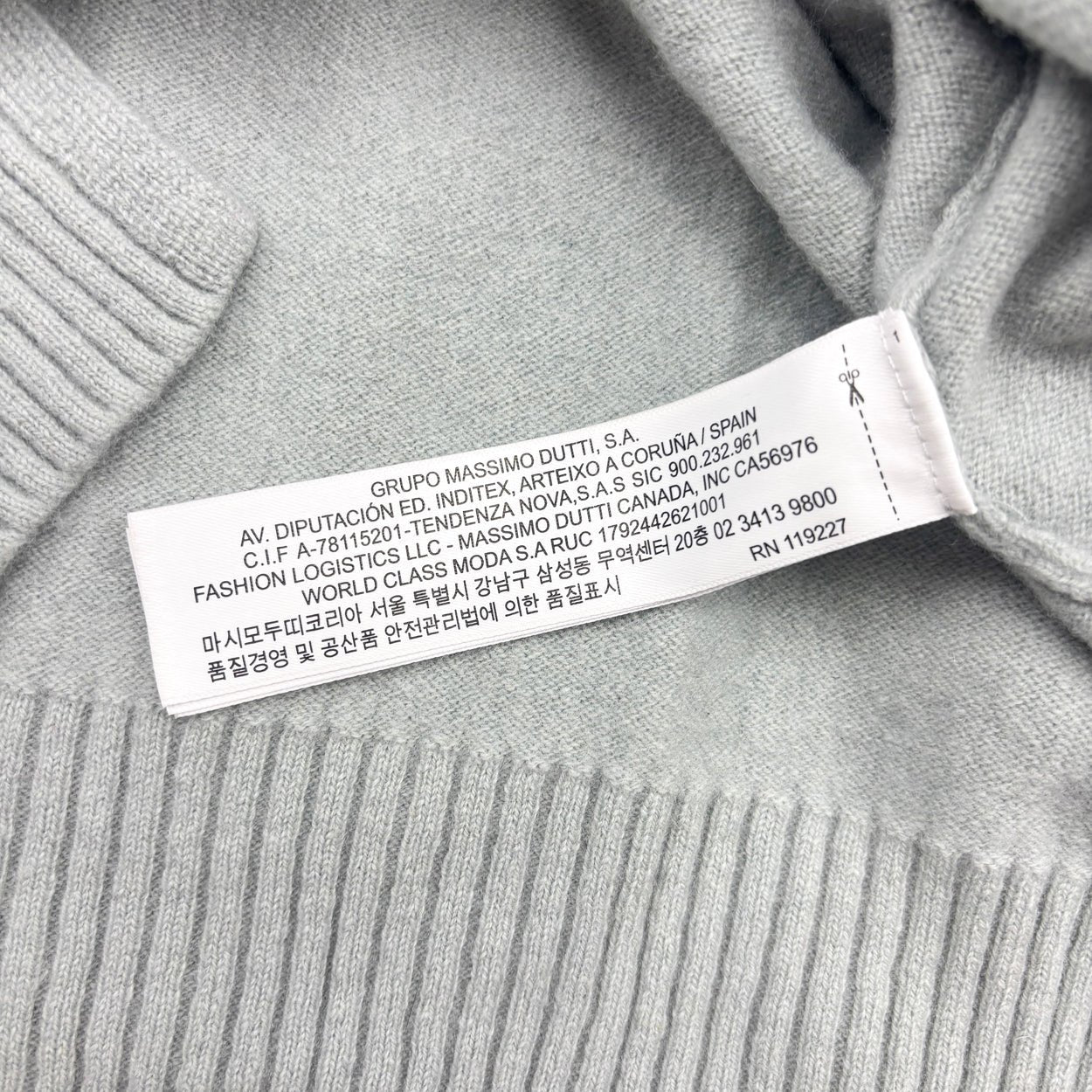 Light Blue Massimo Dutti Turtleneck - Women XS - Very Good - Revaleur