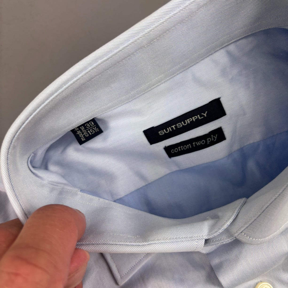 Light Blue Suitsupply Shirt - Men 39 - New With Tags - Revaleur